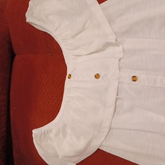 Top - Picture 2 of 3